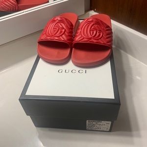 Gucci Quilted Pursuit Slide